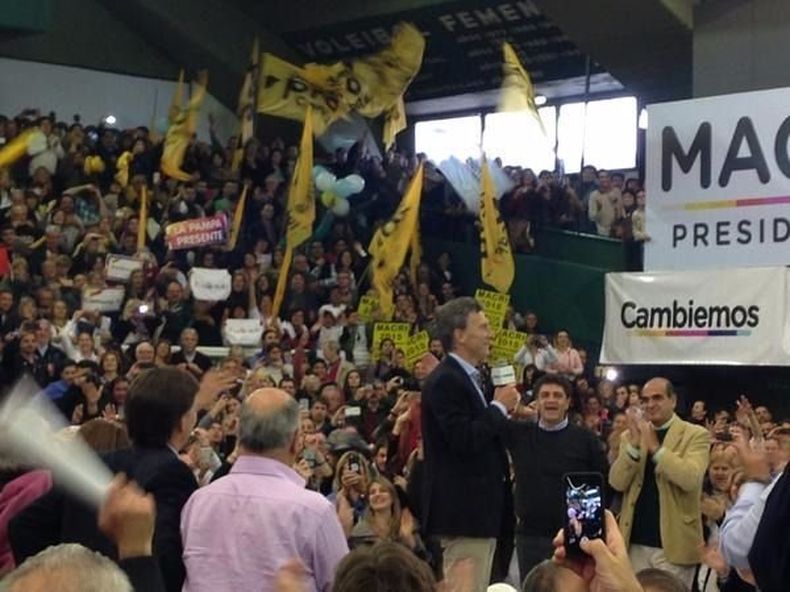 Mauricio Macri PRO Ferro
