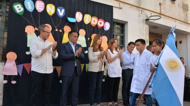 el gobierno dice que el paro afecta a menos del 30% y abre el ciclo lectivo