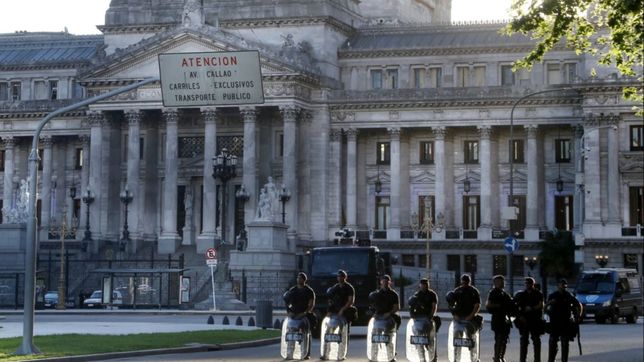 quienes ganan y quienes pierden con el ajuste historico que celebra dujovne