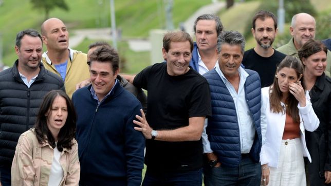 cumbre de intendentes del pro y dirigentes sin tierra en moron