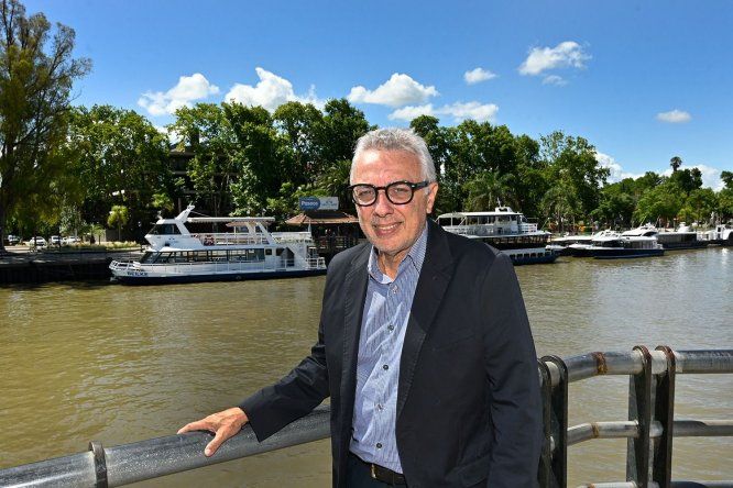 Julio Zamora.