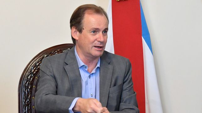 El exgobernador Gustavo Bordet deja la conducción del peronismo en Entre Ríos. 