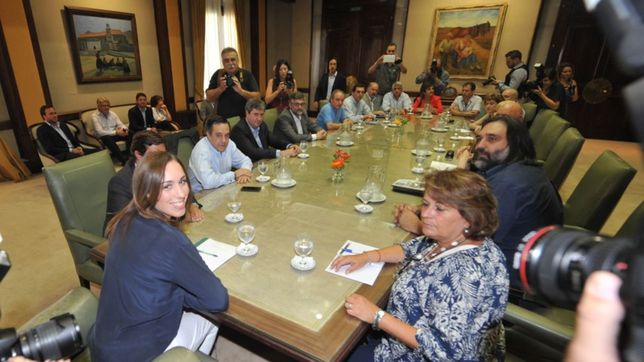 sin hablar de salarios, los docentes tuvieron su primer encuentro con vidal