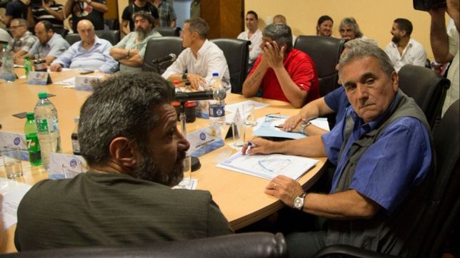 cgt, lado b: criticas al ?peronismo light? y a la ?mesa chica? de los gordos