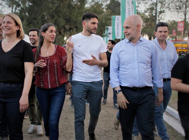 Maximiliano Pullaro el sábado en una recorrida junto a Horacio Rodríguez Larreta por el centro-norte santafesino.