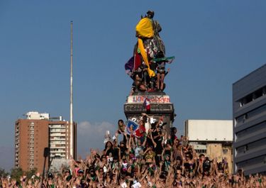 Chile define su futuro en un fin de semana histórico