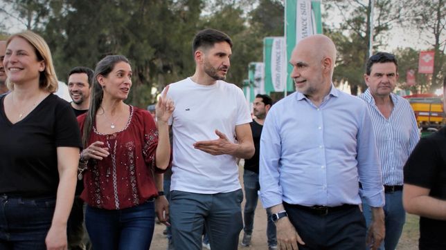 Maximiliano Pullaro el sábado en una recorrida junto a Horacio Rodríguez Larreta por el centro-norte santafesino.