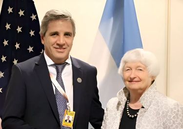 Toto Caputo y la secretaria del Tesoro de los Estados Unidos, Janet Yellen