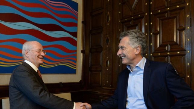 macri viaja a vaca muerta y se mostrara con paolo rocca