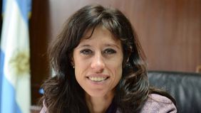 Español: “El pacto pone al país en una situación de mucha debilidad a futuro”
