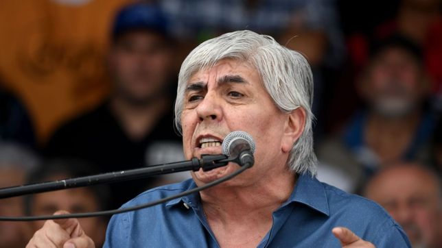 moyano aceptaria dialogar con macri, pero no con sus ministros ?verseros?