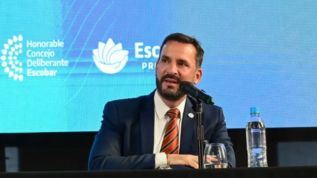 Ariel Sujarchuk presentó la Policía Municipal y Guardia Urbana