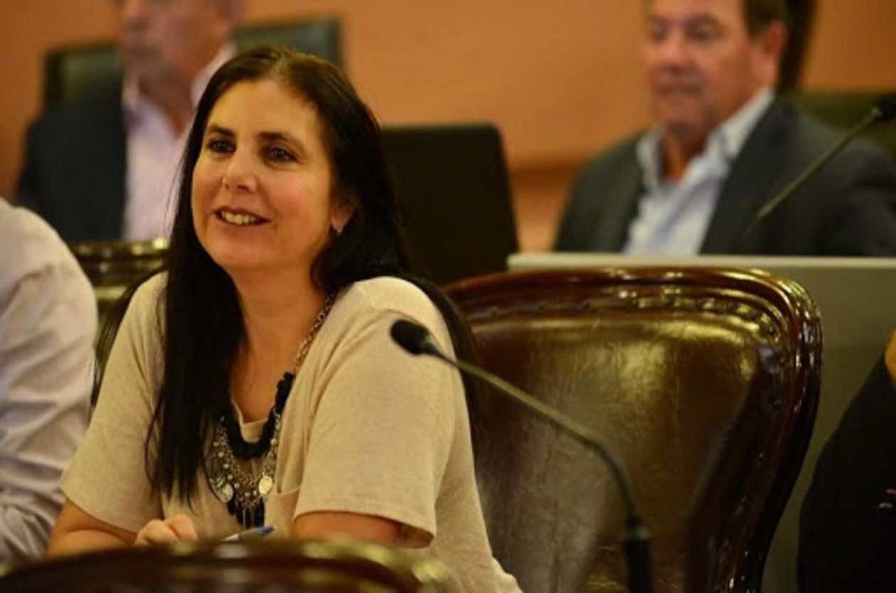 La diputada Gabriela Lena encabeza la lista de Frigerio.