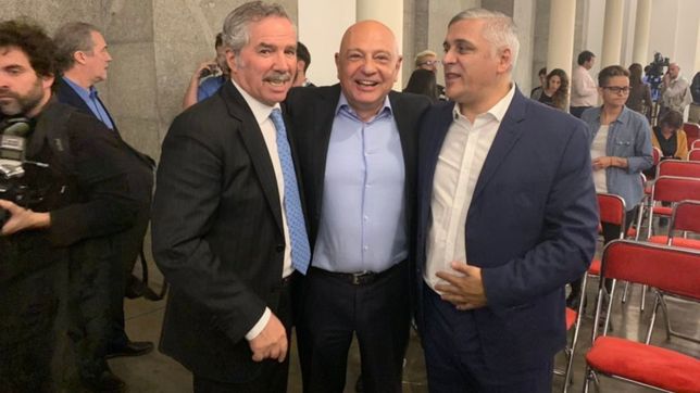 efecto felipismo: portazos de concejales y planteos de intendentes a massa