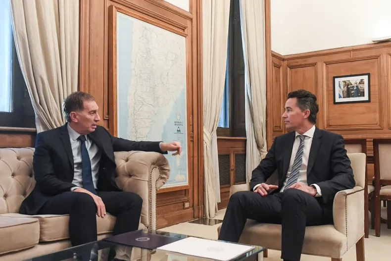 Diego Santilli y Manuel Calvo se reunieron en la Casa Rosada