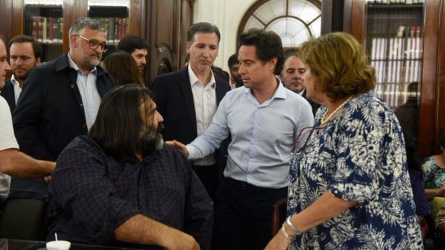 vidal no les pago a los docentes: habra retencion de tareas si no hay respuestas