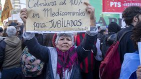 Marcha de jubilados contra el veto de Javier Milei a la reforma previsional. Septiembre de 2024. Foto: NA.