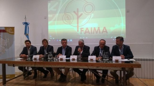 acevedo: ?necesitamos que le saquen el pie de la cabeza a la industria