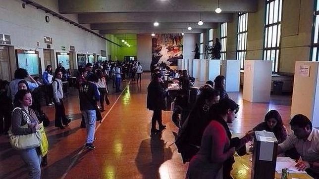 se recalienta la campana entre franja morada y el pro en derecho