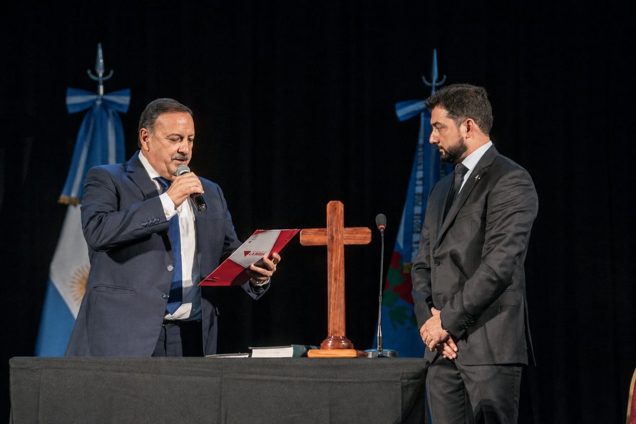 Ricardo Quintela con Miguel Ángel Zárate, su ministro que suena como nuevo jefe de los fiscales en La Rioja.