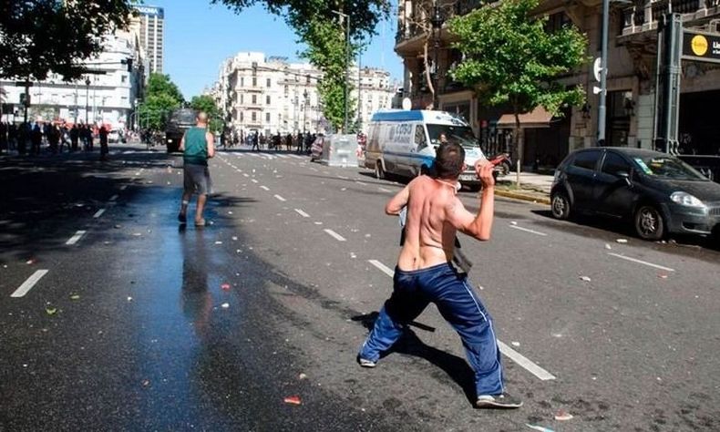 Represión Avenida de Mayo Represión Avenida de Mayo