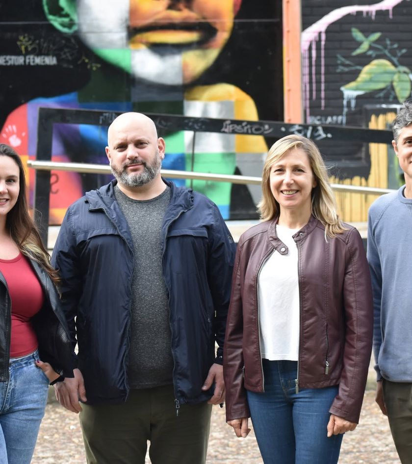 Las espadas de Myriam Bregman en Rosario: Irene Gamboa, Octavio Crivaro y Franco Casasola.