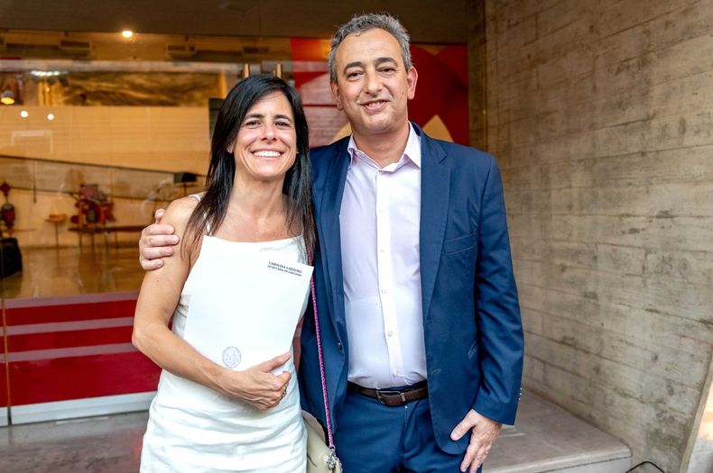 Carolina Labayru junto a Pablo Javkin.
