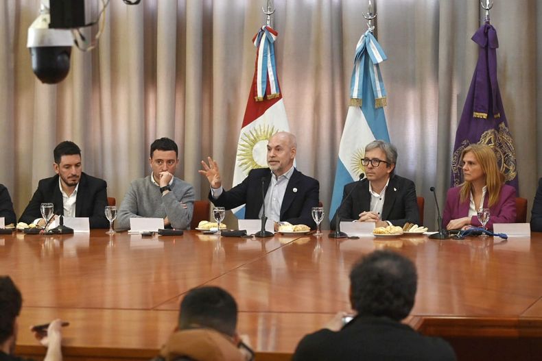 Larreta y De Loredo en la UNC, la meca universitaria.