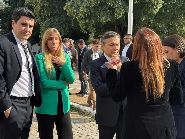 Eduardo Toniolli junto a Florencia Carignano.