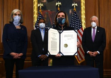 El plan (¿bipartidista?) para sacar a Trump de 2024