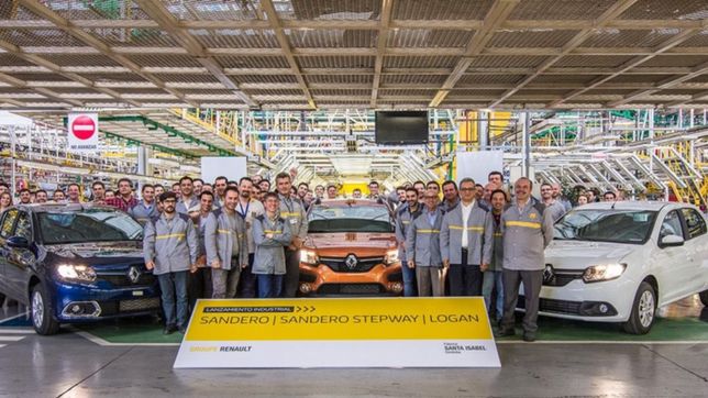 renault e iveco suspendieron trabajadores por la caida en las ventas