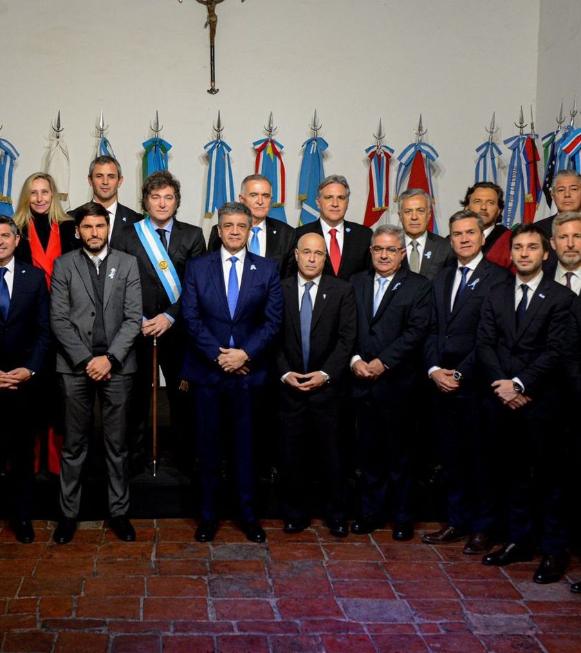 Javier Milei y 18 gobernadores, protagonistas del Pacto de Mayo de 2024.