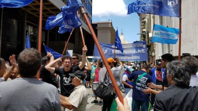 la asociacion bancaria tensa la cuerda con vidal y anuncia paro por 96 horas la asociacion bancaria tensa la cuerda con vidal y anuncia paro por 96 horas