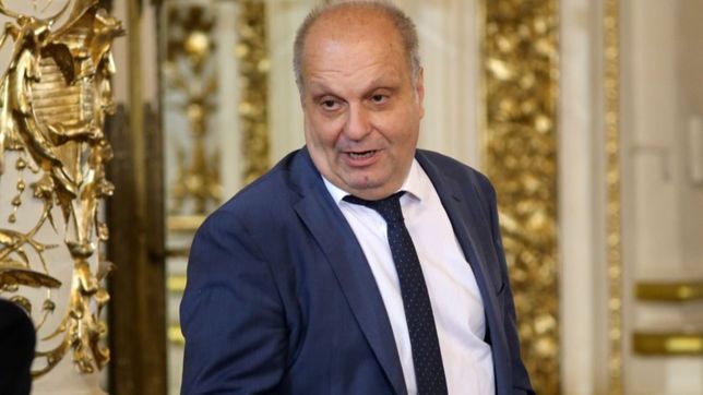 tension en telam por versiones de una ola de despidos a manos de lombardi