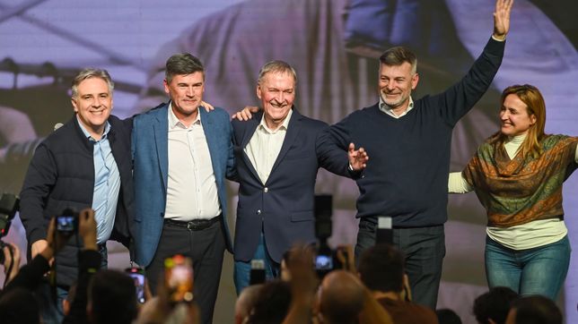 Martín Llaryora, Daniel Passerini, Juan Schiaretti, Javier Pretto y Miryan Prunotto.