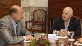 El socialismo le pide a Perotti que aparezca y ordene la transición