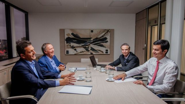 el gobierno se acerca a massa, pichetto y urtubey y juega en la interna del pj