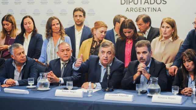 jxc despidio al renunciado feletti y exige un ?plan economico? a fernandez