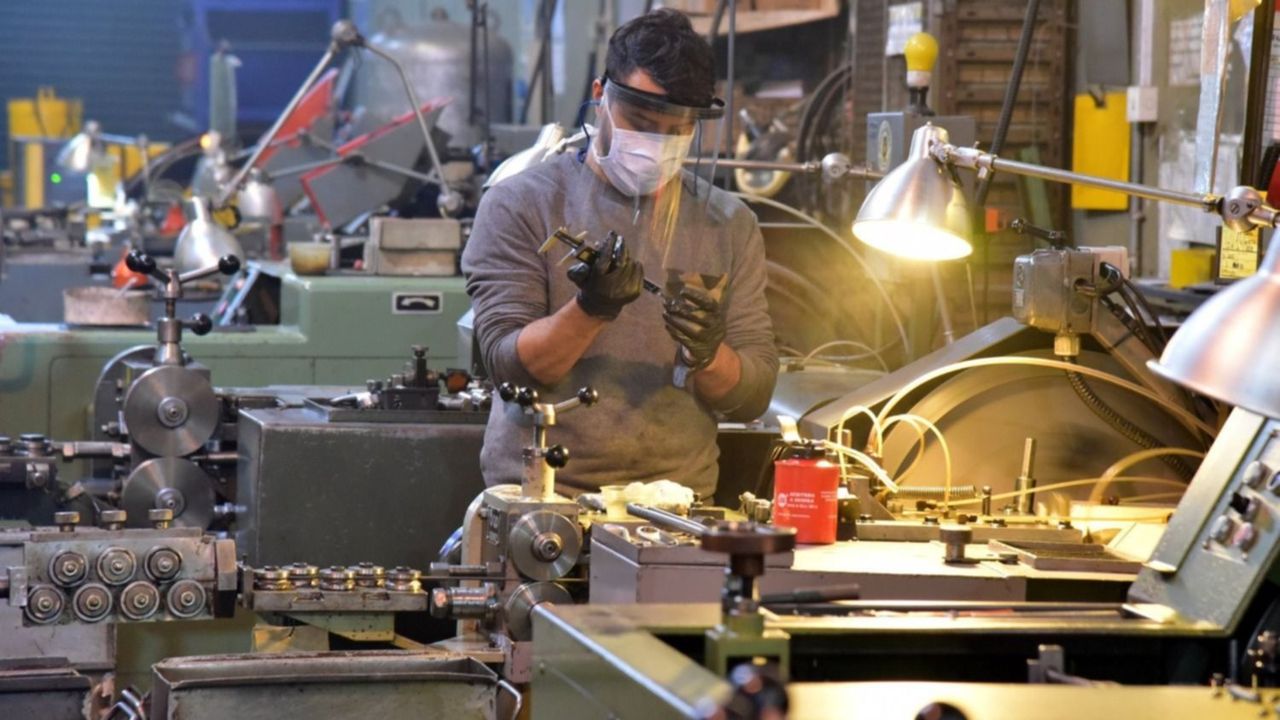 En crisis grave y sin turismo, cámaras empresarias piden bajar un feriado