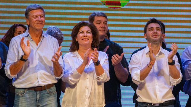 Nacho Torres con Ana Clara Romero y Gustavo Menna, los candidatos del oficialismo provincial.&nbsp;
