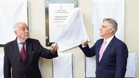 Archivo: Luis Angulo y Martín Llaryora, durante la inauguración del edificio de Tribunales en Villa Carlos Paz