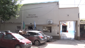 Clausuraron calabozos en una comisaría de La Plata con presos adentro