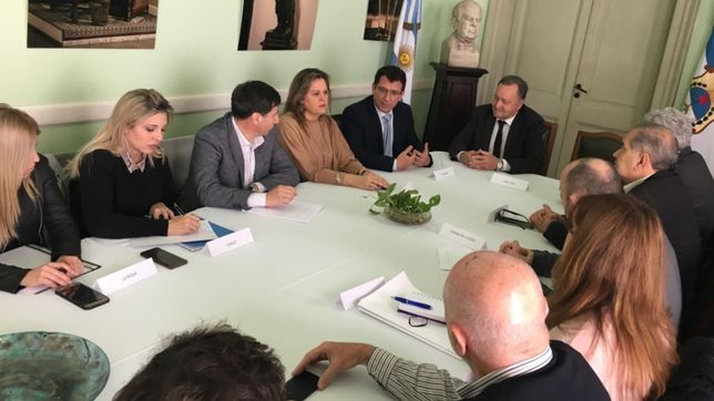 emergencia alimentaria: a la cgt y las organizaciones se suman los gobernadores