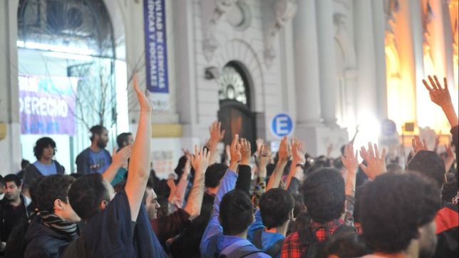 temor en franja morada por la eleccion en derecho de la unlp