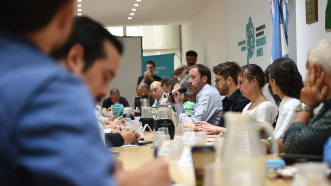 El gobierno de Axel Kicillof llegó a un acuerdo con gremios estatales&nbsp;