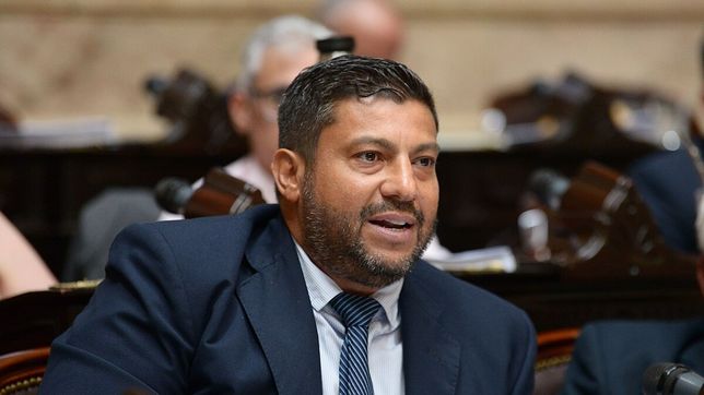 Gabriel Chumpitaz va por otro mandato como diputado por Santa Fe, pero esta vez jugará solo.