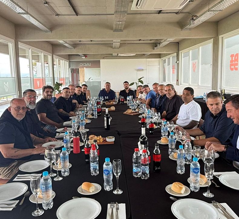 Chiqui Tapia almorzó con los presidentes de los cuatro clubes de Córdoba y autoridades de AFA