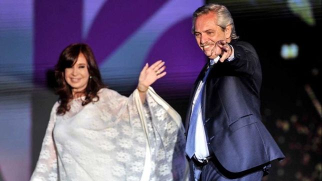 en redes, el gobierno le pone epica para entrar en clima de #10d