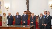 Maximiliano Pullaro junto a los seis integrantes de la Corte Suprema de Santa Fe y el procurador Jorge Barraguirre.
