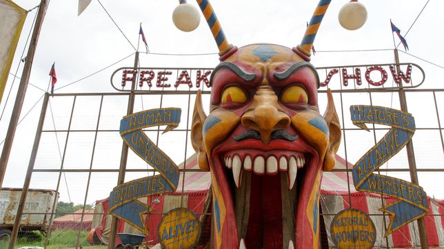 Javier Milei y los números del circo del terror: ¡Freak show!